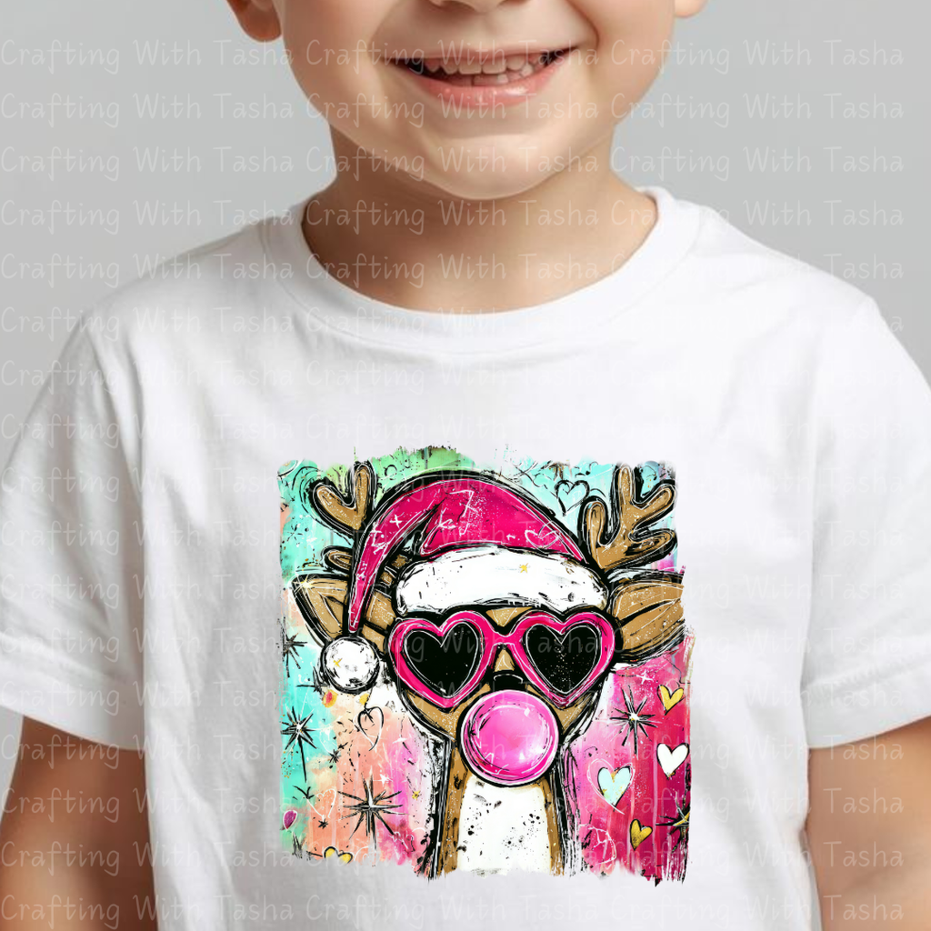 Trendy Bubblegum Reindeer Christmas Design – Pink Heart Glasses DTF Transfer for Shirts, Hoodies & Tumblers