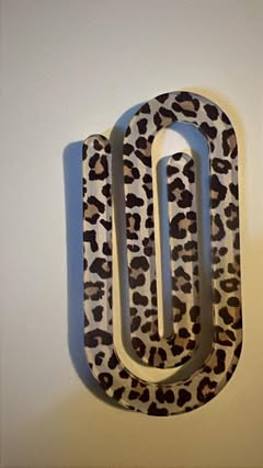 Classic Leopard Acrylic Jumbo Paperclip Bookmark
