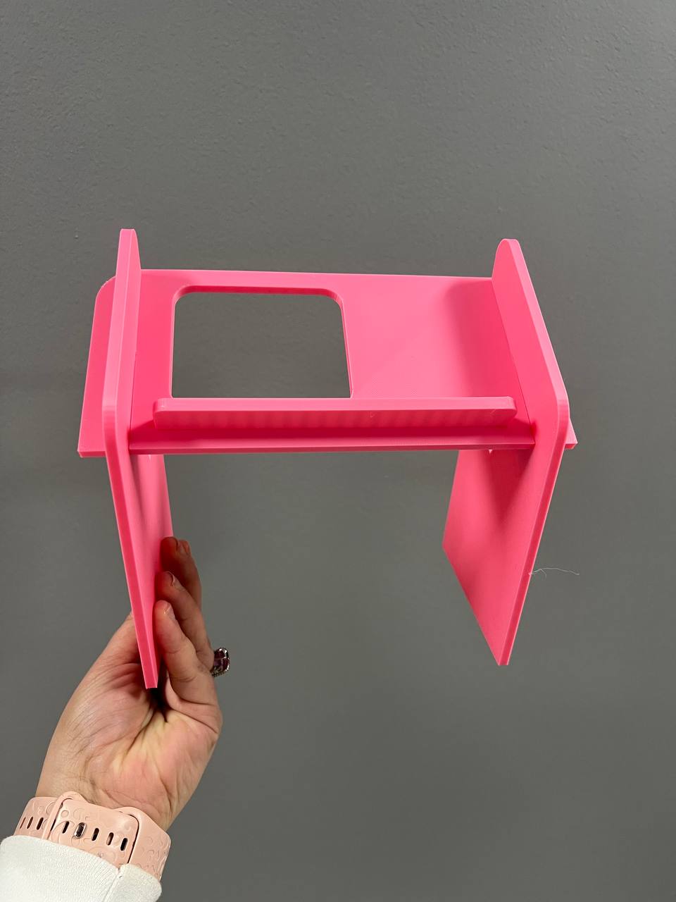3D Printed Content Creator Phone Stand – Desk Mount for Filming & Streaming