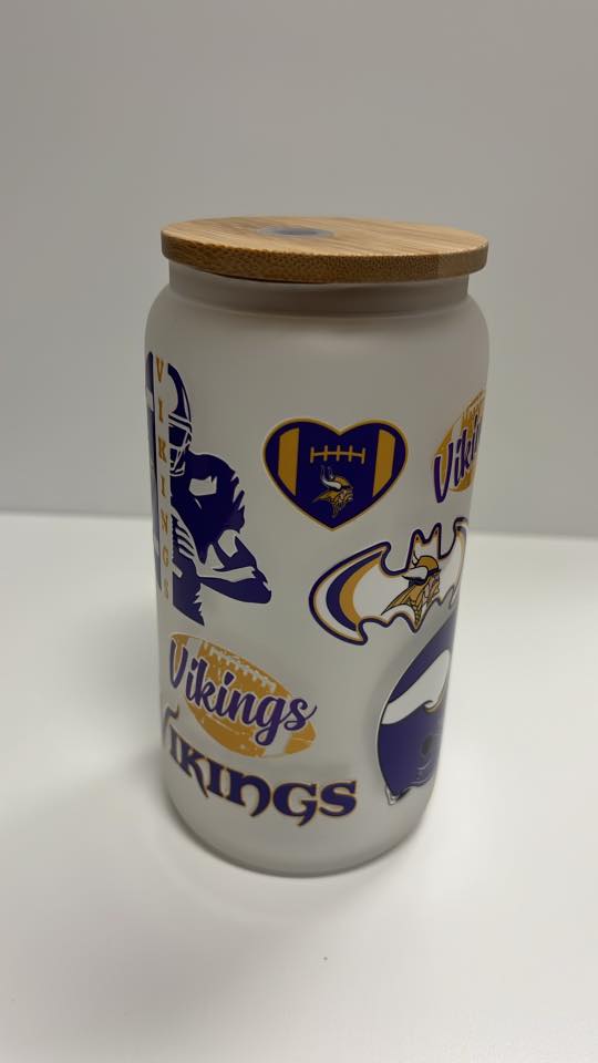 Purple & Gold Football Glass Tumbler with Bamboo Lid – Game Day Iced Coffee Cup for Fans