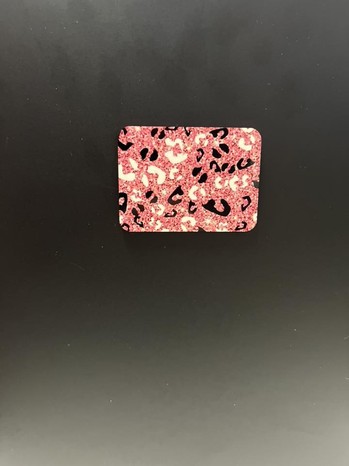 Pink Glitter Leopard Print Magnet – Handmade Animal Print Fridge Magnet for Home, Office & Gifts
