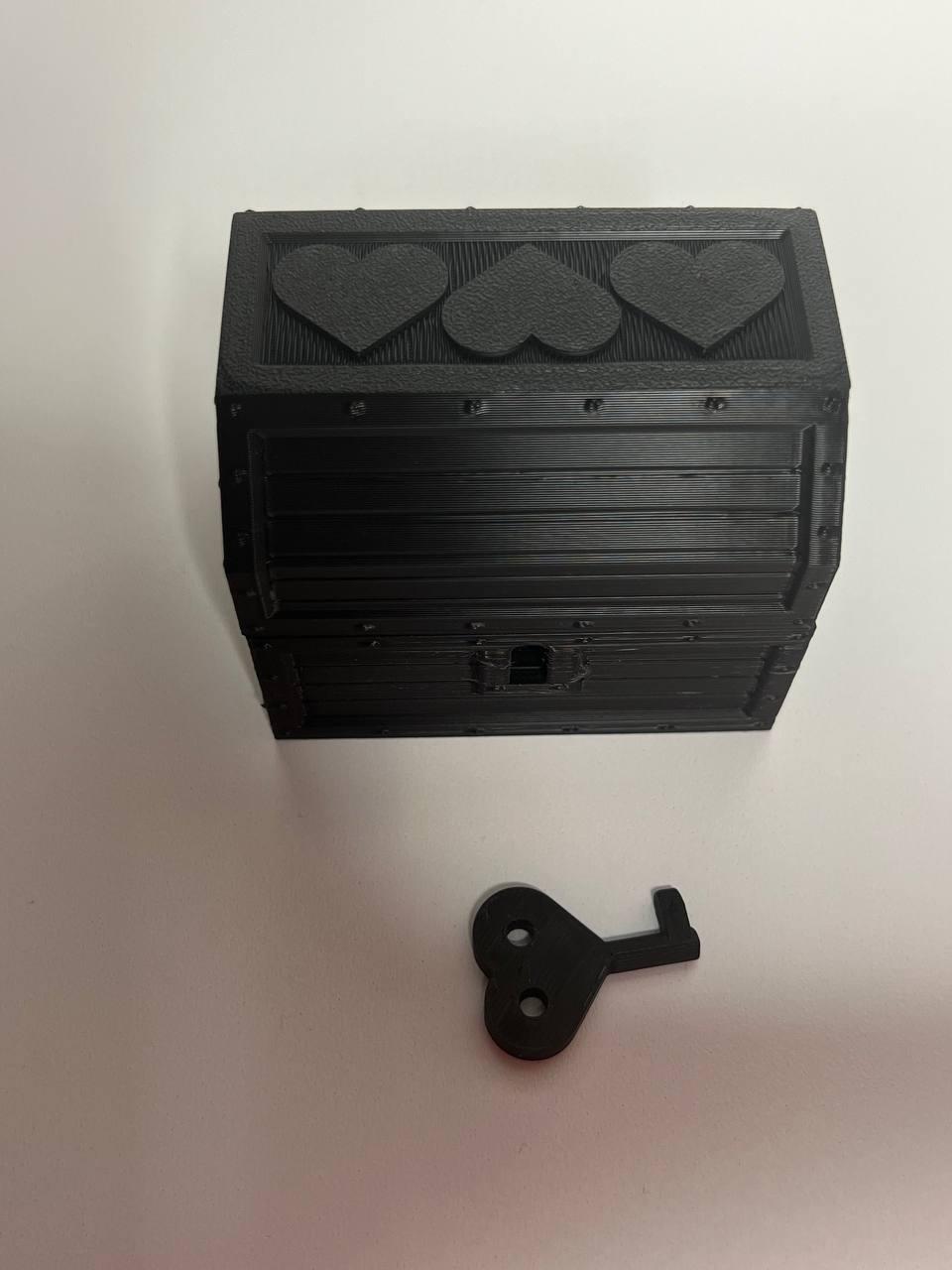 3D Printed Locking Chest and Key