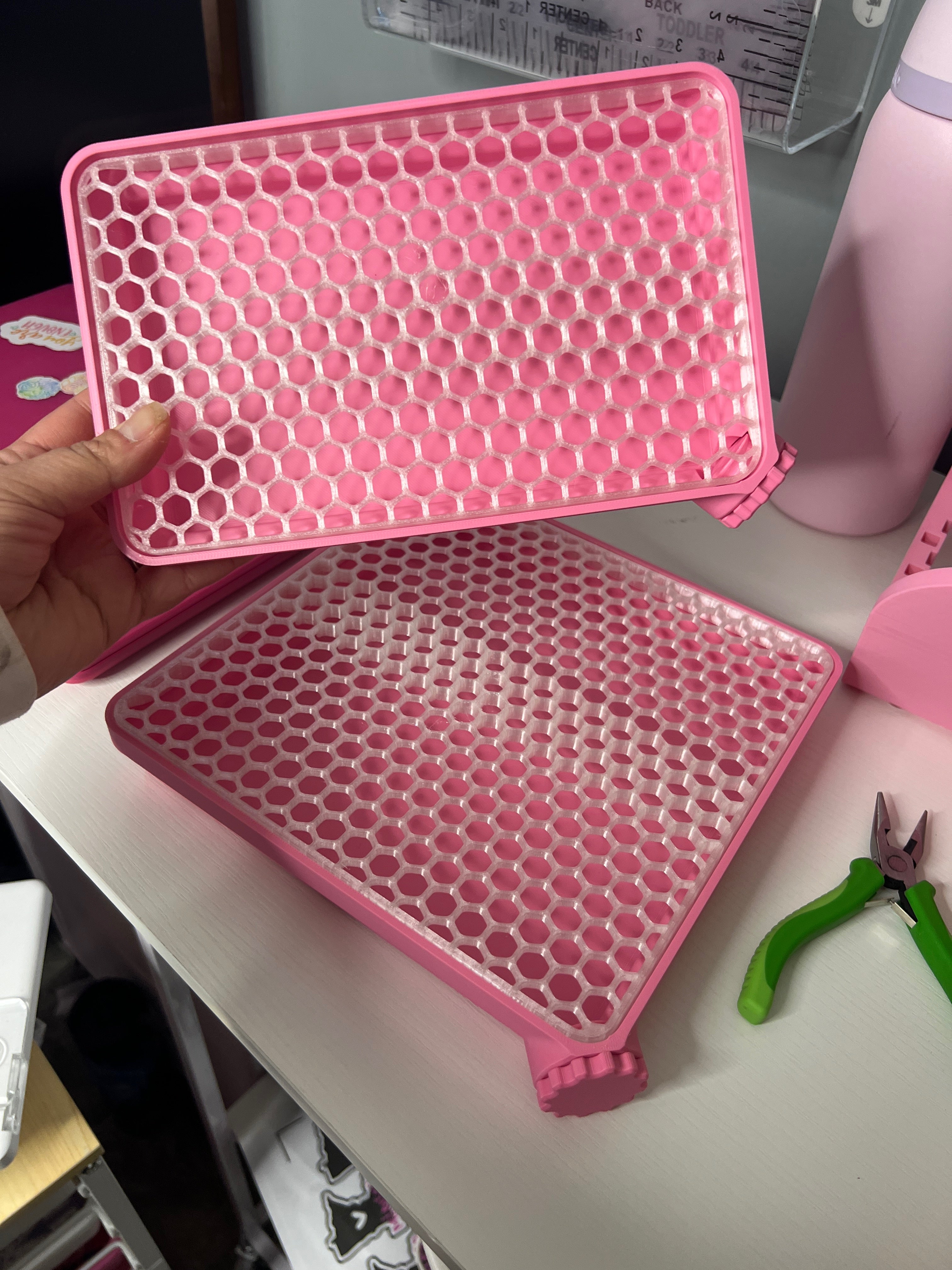 3D Printed Glitter Catchers